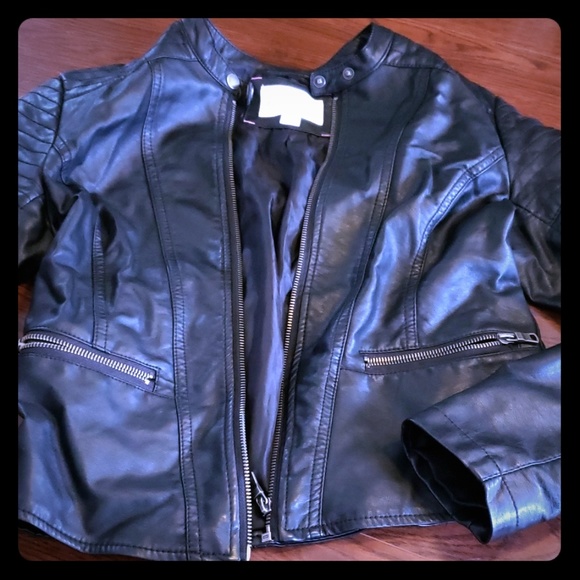 Leather jacket - Picture 1 of 1